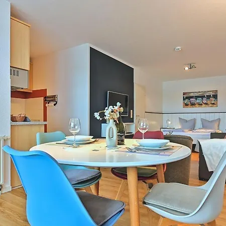 Haus-windjammer-wohnung-22-warderperle Lägenhet